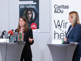 Caritas-Präsidentin Nora Tödtling-Musenbichler und Studienleiterin Katrin Gasior präsentieren die Studie