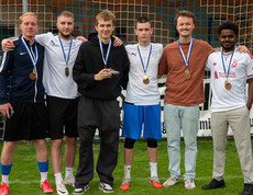 Mannschaftsbild mir 6 Personen.