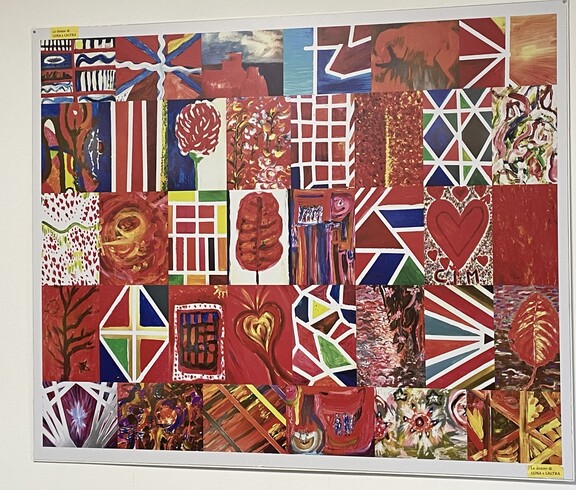 Bild eines Kunstwerks in orangen Farben.