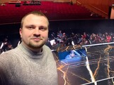 Vasiliev Kyrylo sind im Chor des Linzer Musiktheaters.